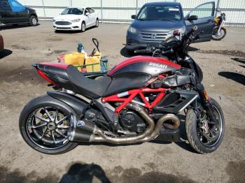  Salvage Ducati Diavel