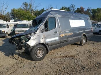  Salvage Mercedes-Benz Sprinter