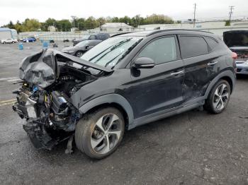  Salvage Hyundai TUCSON