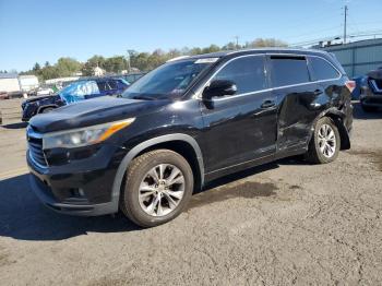  Salvage Toyota Highlander