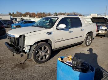  Salvage Cadillac Escalade