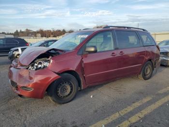  Salvage Toyota Sienna