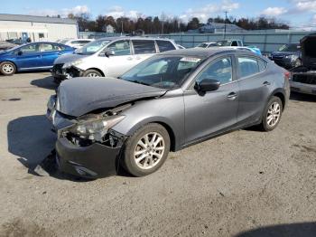  Salvage Mazda 3