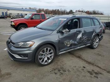  Salvage Volkswagen Golf