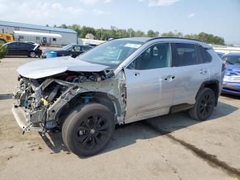  Salvage Toyota RAV4