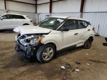  Salvage Nissan Kicks