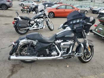  Salvage Harley-Davidson Fl