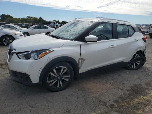  Salvage Nissan Kicks