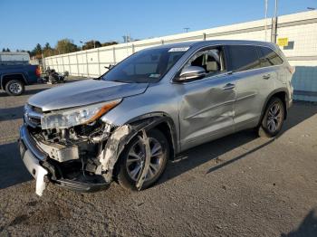  Salvage Toyota Highlander