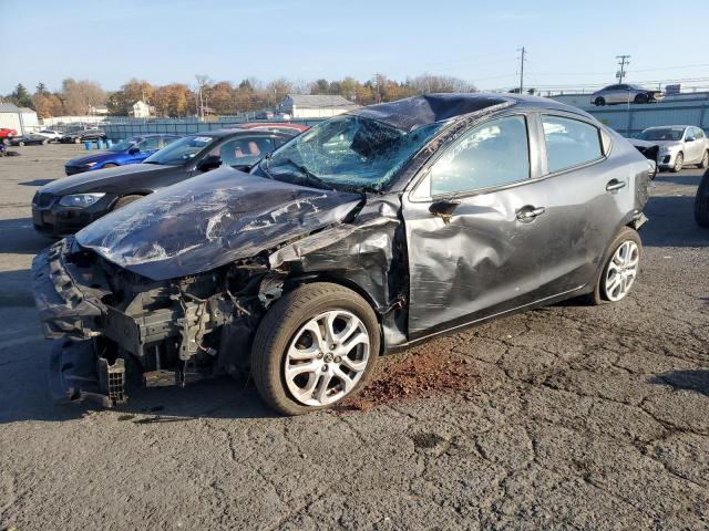  Salvage Toyota Yaris