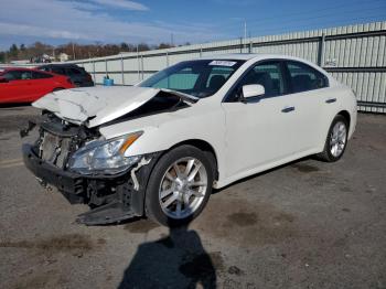  Salvage Nissan Maxima