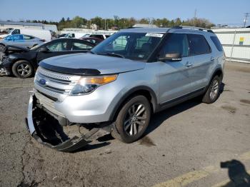  Salvage Ford Explorer