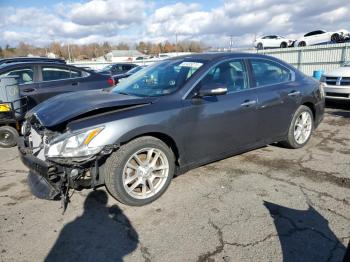  Salvage Nissan Maxima