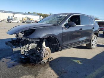  Salvage Porsche Cayenne