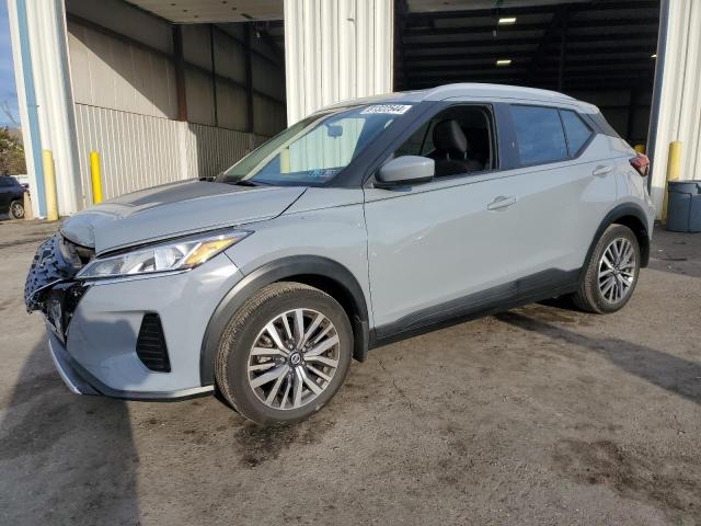  Salvage Nissan Kicks