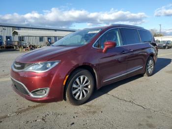  Salvage Chrysler Pacifica