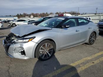  Salvage Nissan Maxima