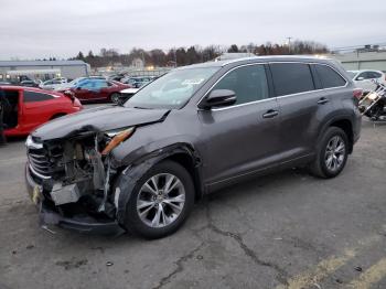  Salvage Toyota Highlander