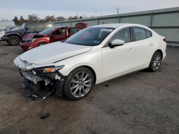  Salvage Mazda 3