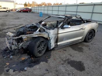  Salvage Ford Mustang