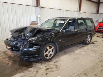  Salvage Volvo V70