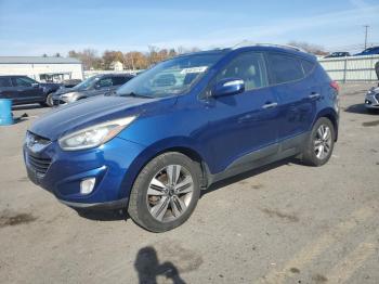  Salvage Hyundai TUCSON