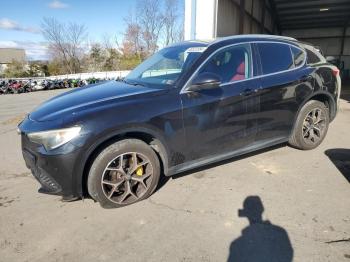  Salvage Alfa Romeo Stelvio