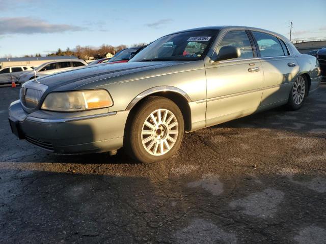  Salvage Lincoln Towncar