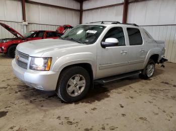  Salvage Chevrolet Avalanche