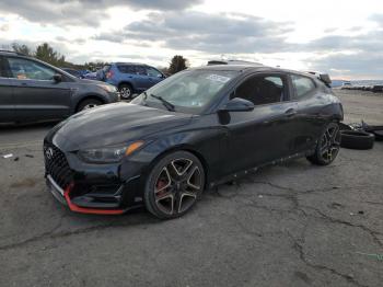  Salvage Hyundai VELOSTER