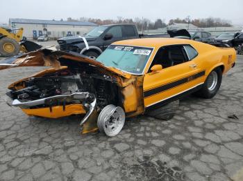  Salvage Ford Mustang