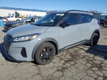  Salvage Nissan Kicks