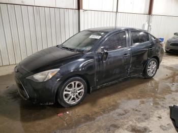  Salvage Toyota Yaris