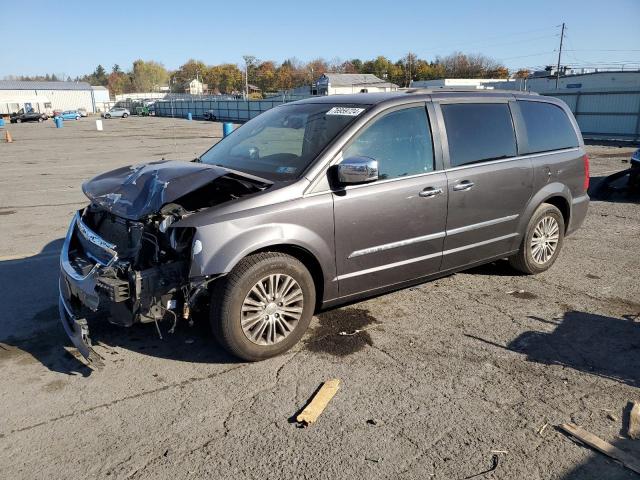  Salvage Chrysler Minivan