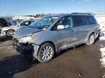  Salvage Toyota Sienna