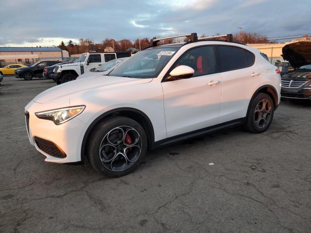  Salvage Alfa Romeo Stelvio