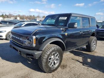  Salvage Ford Bronco