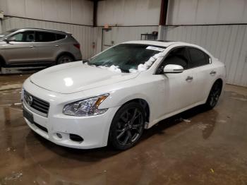  Salvage Nissan Maxima