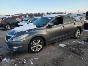  Salvage Nissan Altima