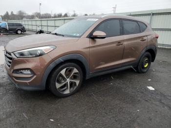  Salvage Hyundai TUCSON