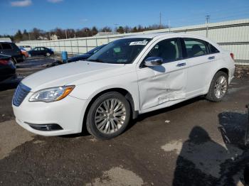  Salvage Chrysler 200