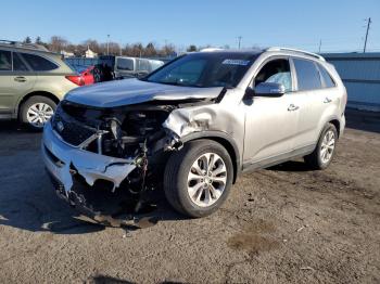  Salvage Kia Sorento