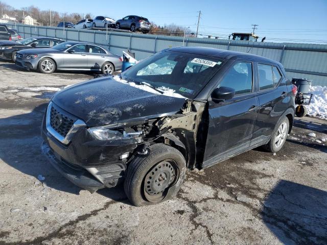  Salvage Nissan Kicks