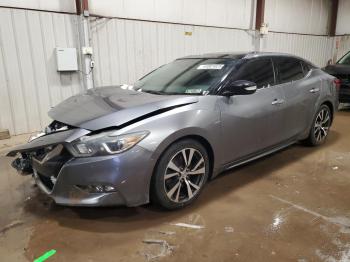  Salvage Nissan Maxima