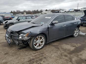  Salvage Nissan Maxima