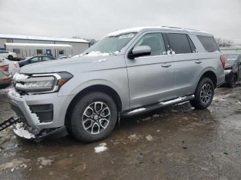  Salvage Ford Expedition