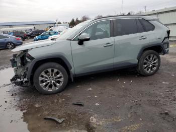  Salvage Toyota RAV4