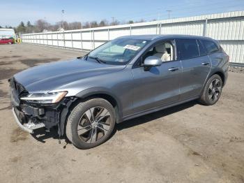  Salvage Volvo V60