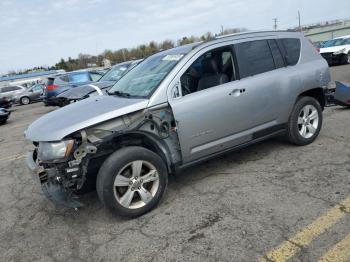  Salvage Jeep Compass