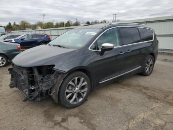  Salvage Chrysler Pacifica